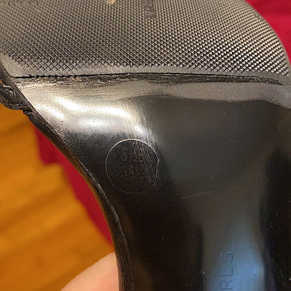 BCBGirls black, strappy 90s pumps. - Picture 7 of 7